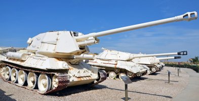 1,2)  T-122 сирийский вариант с Д-30
3,4) Т-100 египетский вариант с Д-50/Д-10
5) Египетские Т-100 и Т-122