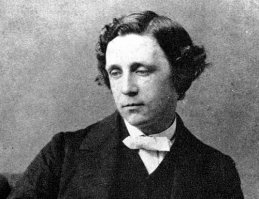 То же самое хотелось спросить. Вот фото Льюиса Кэрролла