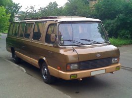 Это 118К, у 119-го унифицированные блок фары, задние фонари и мигалки, бльше пластмассы, меньше хрома и двигло 375-ый с ограничителем.