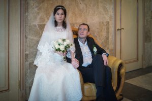 ДВАДЦАТЬ ЛЯМОВ.
Да мое свадебное, взятое напрокат в салоне за 10500 деревянных, ничем не хуже смотрелось!