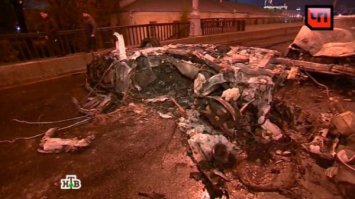 Да, именно на такое способен огонь.  Вот например, сгоревшие Феррари. И Ламбо, после ДТП, похожего на аварию с Уокером.