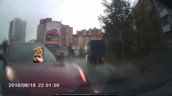 Да точно она, на фото видно