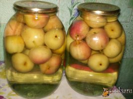 У меня такие вот арт-проекты. На кухне под уголком.Еще есть арт-проекты с вишней и с клубникой.