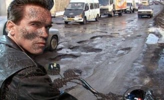 Ха! Да на наших дорогах каждый водитель немножко безумный Макс))