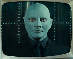 Фейскини - бессмысленный и беспощадный тренд пляжной моды в Китае