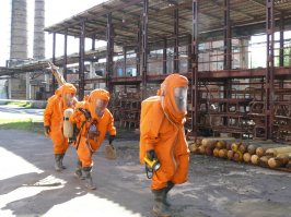 Дым ядовитой расцветки как-то больше ассоциируется не с надеждой, а вот с этим: