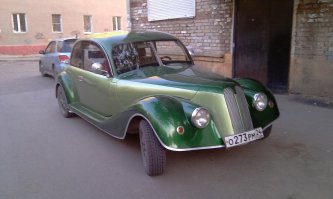 У кого у вас на этом ездить нельзя?   Ты из какой страны? 

В России в Красноярске вон ездят по улицам вообще самодельные авто.  . Никто не знает, что на этом ездить нельзя.   А тут оригинальные агрегаты и кузов. Кто тебе сказал глупость, про ездить нельзя? И еще какие-то удоды плюсуют.