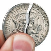 Берегите ваши кармашки: ловкий карманник совершил кражу