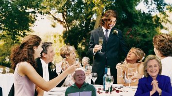 Вместо 50 приглашенных на свадьбу пришли всего 15 человек. И вот почему