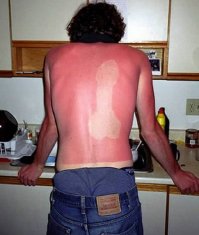 Что замысловатые купальники делают с девушками