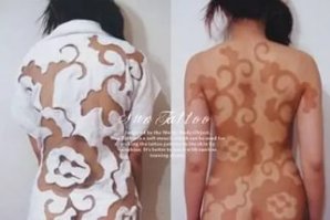 Что замысловатые купальники делают с девушками