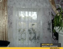 Лучше брать немного другой тюль. Не на капроновой основе и не из органзы(обычно там машинная вышивка по полотну), а именно чтоб дырочки были - дедерон, гардинное полотно.