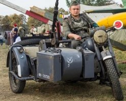 фашисты на мациклах в форме прямо как в родном краю!!!