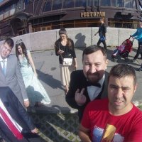 Этих дебилов воспитали дебилы