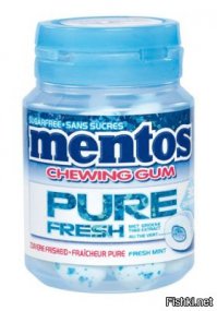 Только бросив полностью курить, понимаешь, на сколько это бесполезное занятие вытягивающие из тебя деньги. Курил 10 лет, бросал два раза. Первый раз начал курить через 2 недели и не потому, что хотелось, а от скуки, второй раз решил уже окончательно с этим покончить. Первое время закупал в магазине банки с жвачками Mentos, держал их дома, на работе, в машине и жевал каждый раз когда хотелось курить, отвлекался таким способом. Полностью исключил алкоголь, чтобы не начать курить по пьяни, спустя месяц стало пофиг на сигареты. Вот уже 4 год не курю.