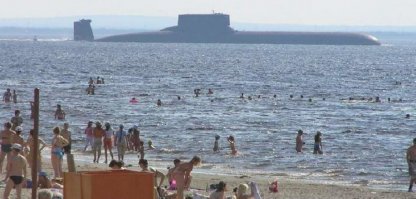 Это Россия малятки - народ и армия едины! :)