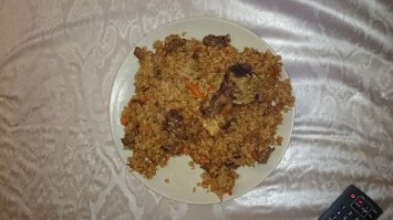 Лука явно мало рис белый не должен быть...