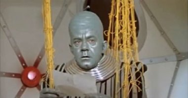 Прекрасный человек 
Замечательный актёр