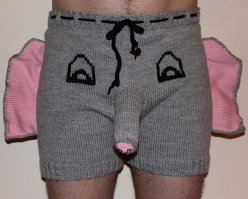 бабуля связала )))