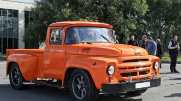 Жаль, что такую ЗИЛ серийно не выпускал. Ябкупил)