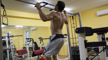Вот - мой знакомый. Посмотришь на фотографии - красавец-мужчина, но только при личной встрече сразу виден недуг - ДЦП. Восхищаюсь им и его умением противостоять штампу "инвалид"