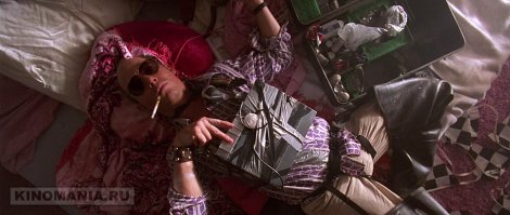 Отличная книга кстати) Да и фильм шикарный) По мне так это лучшие роли этих Дель Торо и Деппа))