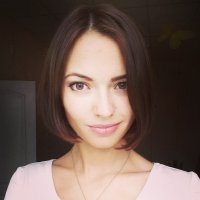 мне вот эта ее фотка больше нравится