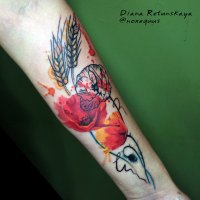 Не всем нравятся татуировки, но и смысла ругаться на эту тему не вижу. 
В любом случае это искусство, просто не всем оно нравится.
А раз на ботаническую тему, вот Вам пара работ моей жены на эту тематику.