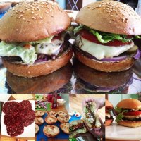 Так себе рецепт ,котлеты маленькие и толстые . Мои вроде симпатичнее ...