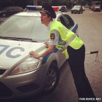 На Садовом кольце в Москве сотрудника ДПС избили и сломали его жезл