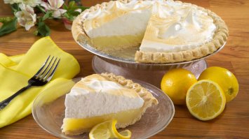 Пирог с лимонной меренгой