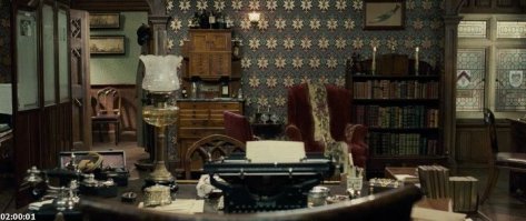 Напомнило) Найди Шерлока Холмса в исполнении Роберта Дауни-младшего)))