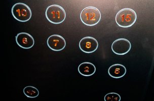 Ну допустим они бояться цифры "4".... а с цифрой три то какие проблемы?