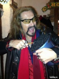 А вот и папочка!