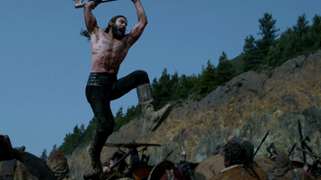 Самые лучшие битвы в сериале "Викинги" были..