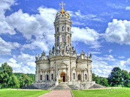 1 причина:
Ну вокзал весьма посредственный. Таких по России довольно много.
2 причина:
ИМХО, набережная в Ульяновске и Самаре куда красивее (а в Самаре можно еще и хорошего пива попить с рыбкой/раками прям на набережной ;))
3 причина:
Согласен
4 причина:
Согласен
5 причина:
Это маленькое что-то и есть церковь? Где нормальное фото церкви. В Подольске есть церковь куда необычнее (церковь пресвятой Богородицы в Дубровицах, фото ниже)
6 причина:
Опять же спорно. Хотя ваш мне понравился. Еще бы фоток изнутри
7 причина:
Ну тут не поспоришь ;).

В заключении:
Автор мало путешествовал ;)