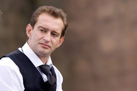 А где же Константин Хабенский? Это вообще дядька молодец, а в этом году еще и грандиозный спектакль поставил, в котором ребятишки инвалиды играют, и получают свою зарплату.