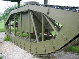 Хорошо. Но автор в своих обоих постах забыл про английский TOG и американский "танк-скелет"