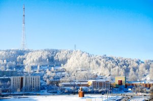 Ну спасибо, добрый Кот! Правда половина фоток с образцово-показательного посёлка Красная горка, поэтому добавлю чуток, для разнообразия, с разных времён года.