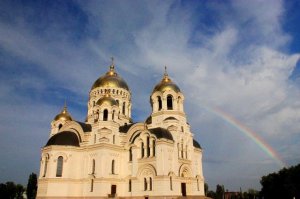 Шикарный городок и собор там Величавый!!!