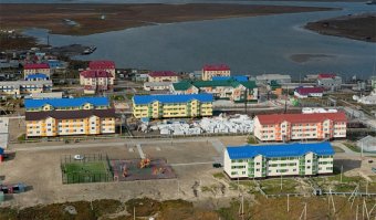 с. Сеяха. Поселок, детсад, новая станция водоочистки.