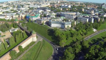 Нижний с высоты птичьего полета.