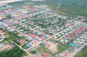 Красноселькуп. Поселок, парк, детсад, строительство культурно-спортивного комплекса.