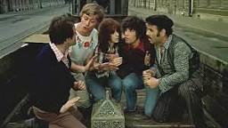 Мы знаем что хотят итальянцы 
Идут они на йух