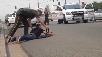 В Штатах,в Германии,Австрии сии мажоры ездят ровно,сам свидетель.
Вспомните сыновьев " господина черкизона", после ДТП в Швайце.
Пенсионеру купили нормальную тачку,оплатили страховку и денюшку дали на карман 
А у нас куражатся гавнюки по самое немогу