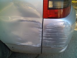 Когда сдаешь в сумерках назад, а там - столб!
Люди добрые, на ремонт кто может пожалуйста!
Яндекс деньги 410013598788766