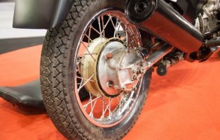 Именно "Днепр" 650 - кубов и кардан.