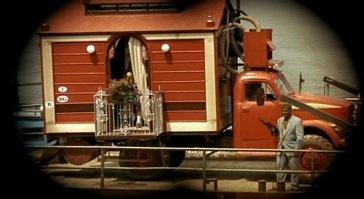 чот вспомнил кустурицу)