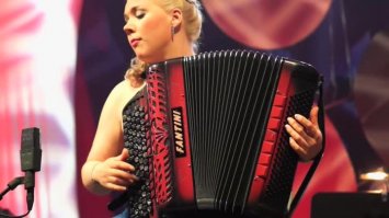 После этого происшествия в деревне больше никто никого не закладывал