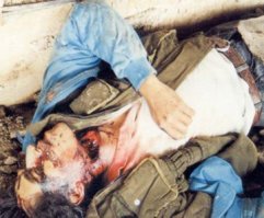 Не знаю, как там "Ганнибал", не приходилось причащаться к грошовым сериальчикам, но "колумбийский галстук" вполне себе реальный способ казни. Разрез выполняется вдоль (а не поперёк, как на картинке!) от кадыка. Через него вытягивается язык. Можно ножом или крючком из проволоки. И выпирает он из горла, конечно, не так сильно, буквально на 3-4 см. Мафиози-латиносы убивали таким образом тех, у кого "слишком длинный язык", т.е предателей и стукачей.
Вот реальное фото (кстати, опять же не "классический", а "поперечный"):